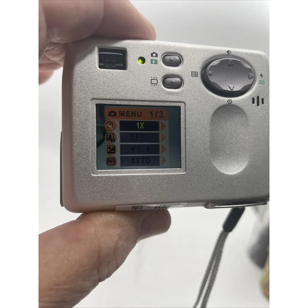 MUSTEK MDC4000 5Mp Digital Camera Camcorder Voice Recorder+Battery+SD Card+Manua